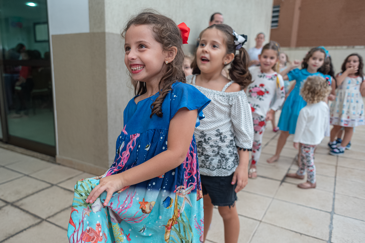 festa-infantil-rj-aniversario-menina-6-anos-tema-decoracao-pequena-sereia-botafogo