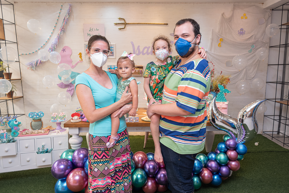 festa-infantil-rj-aniversario-menina-1-ano-tema-decoracao-fundo-do-mar-pequena-sereia-casa-de-festas-quintal-tijuca