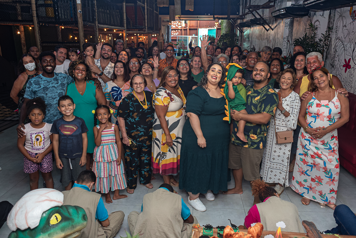 festa-infantil-rj-aniversario-menino-2-anos-tema-decoracao-dinossauros-casa-de-festas-baoba-tijuca