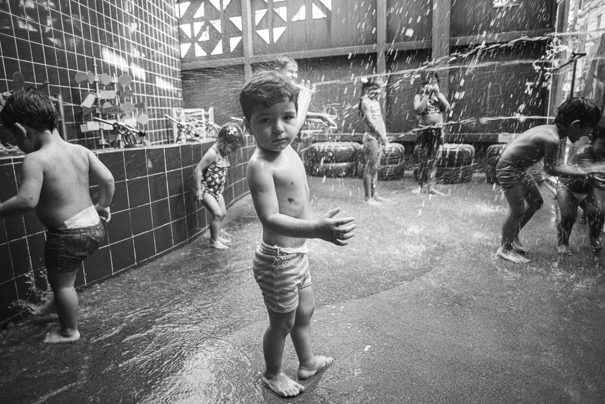 festa-infantil-rj-aniversario-menino-2-anos-tema-decoracao-dinossauros-casa-de-festas-baoba-tijuca