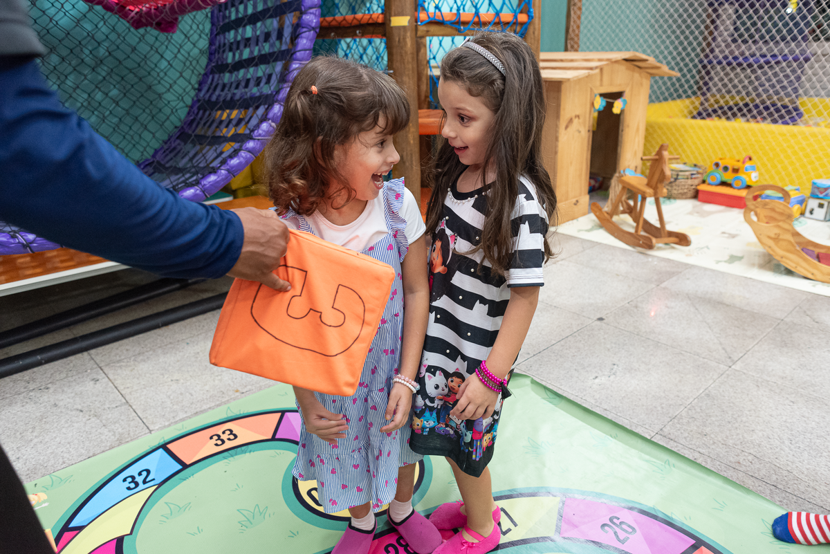 festa-infantil-rj-5-anos-menina-aniversario-tema-decoracao-gabi-casa-de-festas-nosso-jardim-recreio-dos-bandeirantes