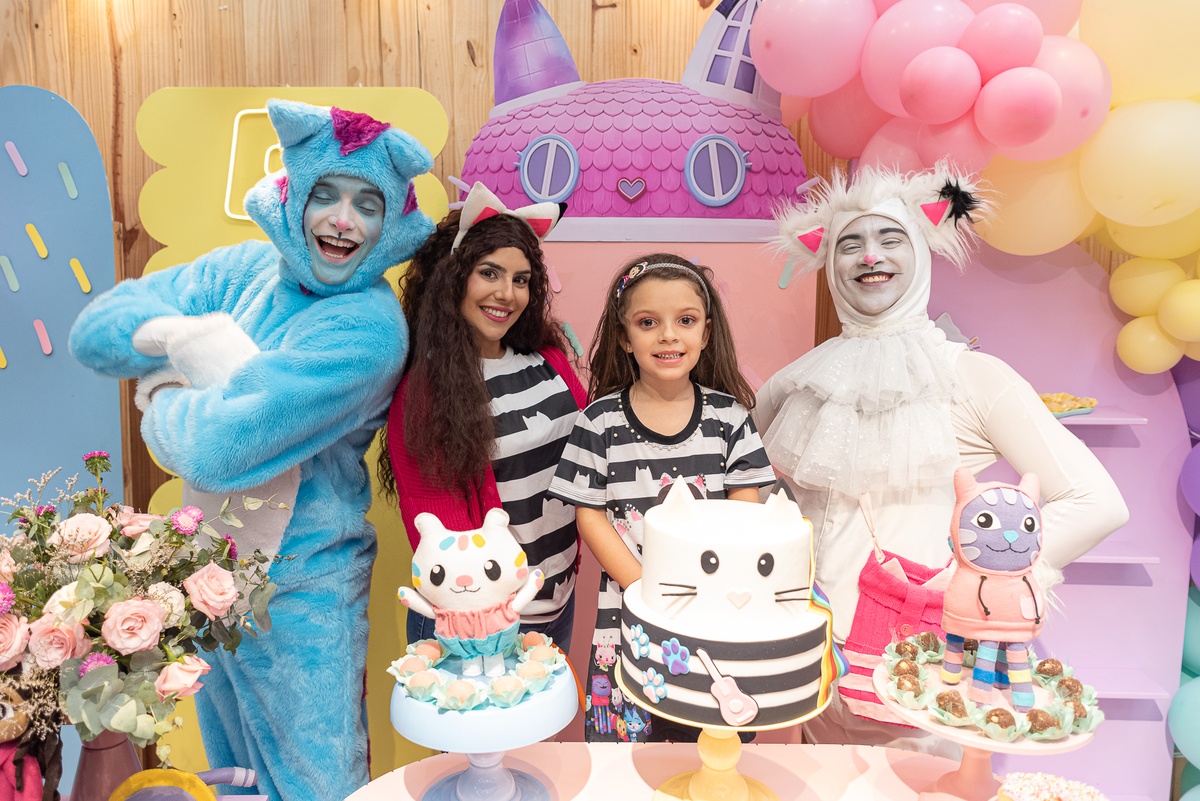 festa-infantil-rj-5-anos-menina-aniversario-tema-decoracao-gabi-casa-de-festas-nosso-jardim-recreio-dos-bandeirantes