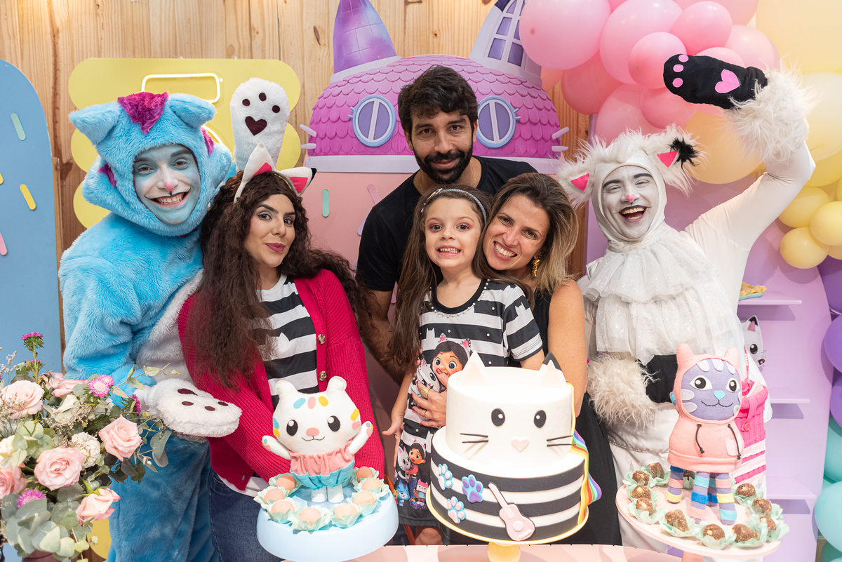 festa-infantil-rj-5-anos-menina-aniversario-tema-decoracao-gabi-casa-de-festas-nosso-jardim-recreio-dos-bandeirantes