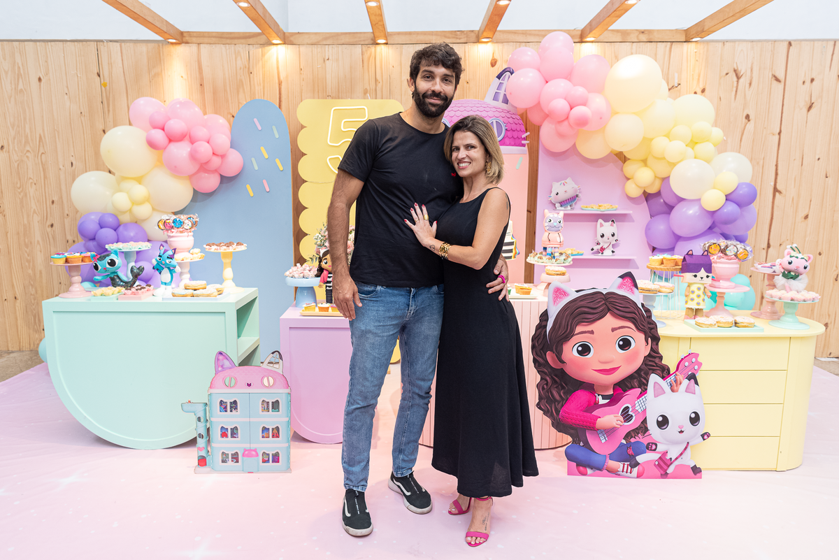 festa-infantil-rj-5-anos-menina-aniversario-tema-decoracao-gabi-casa-de-festas-nosso-jardim-recreio-dos-bandeirantes