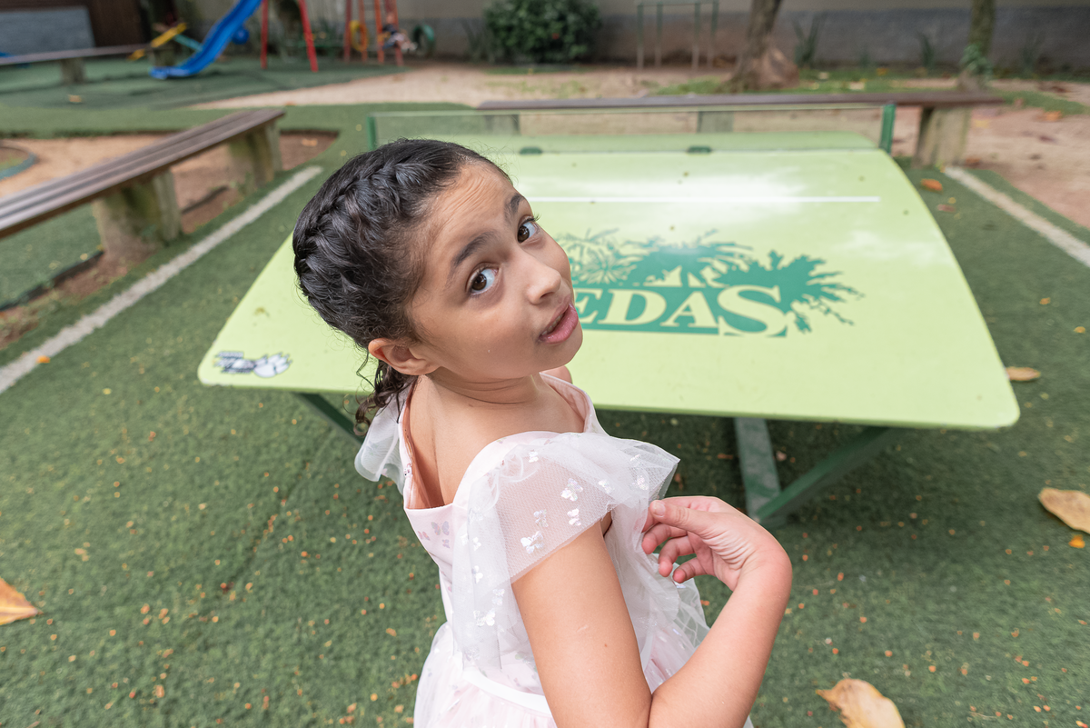 festa-infantil-rj-aniversario-menina-7-anos-decoracao-tema-tres-palavrinhas-deus-e-amor-tra-la-la-vargem-pequena