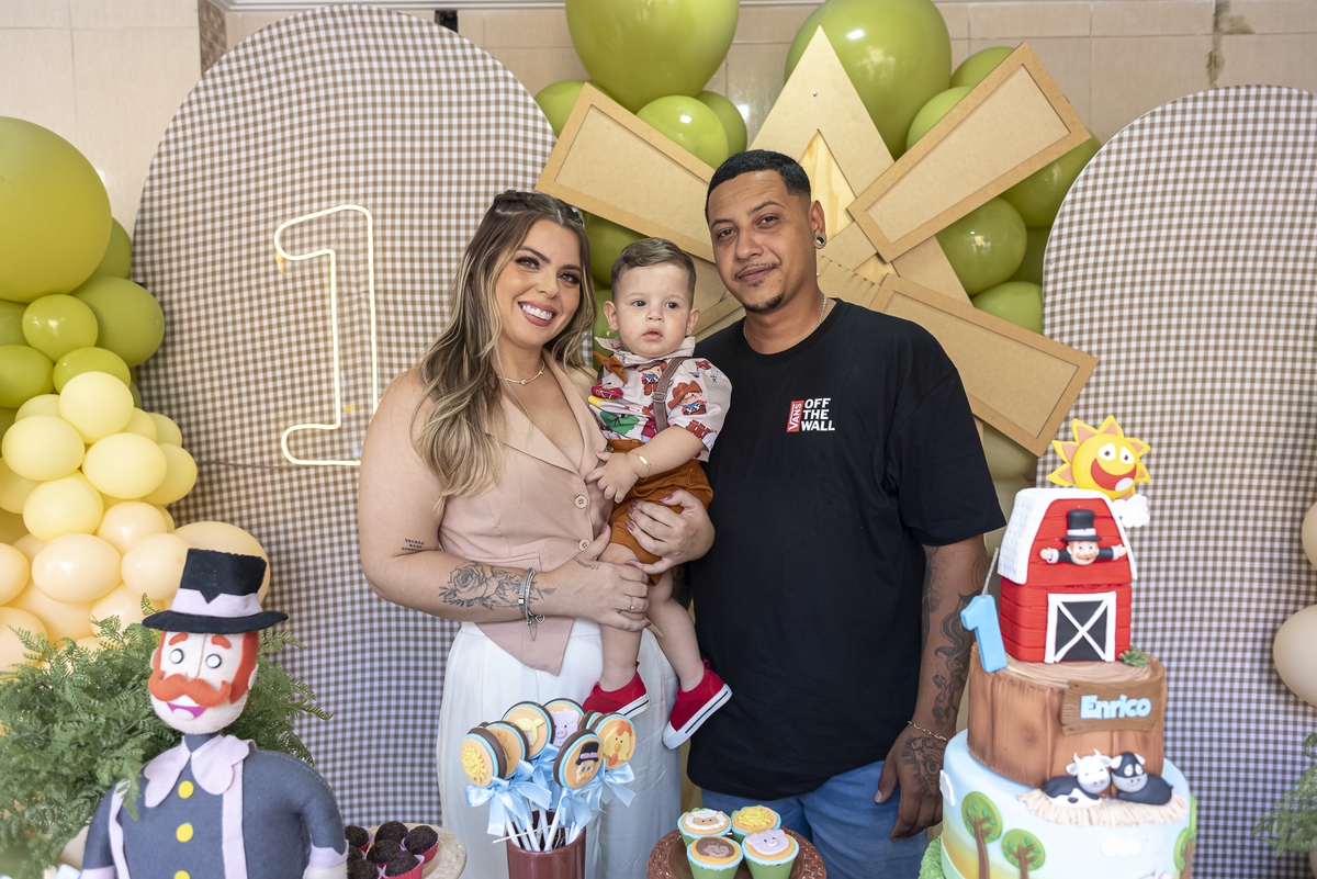 festa-infanril-rj-1-ano-menino-tema-decoracao-fazendinha-mundo-bita-animais-fazenda-nilopolis (1)