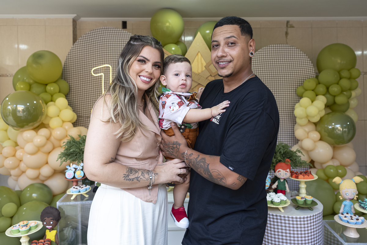 festa-infanril-rj-1-ano-menino-tema-decoracao-fazendinha-mundo-bita-animais-fazenda-nilopolis (1)