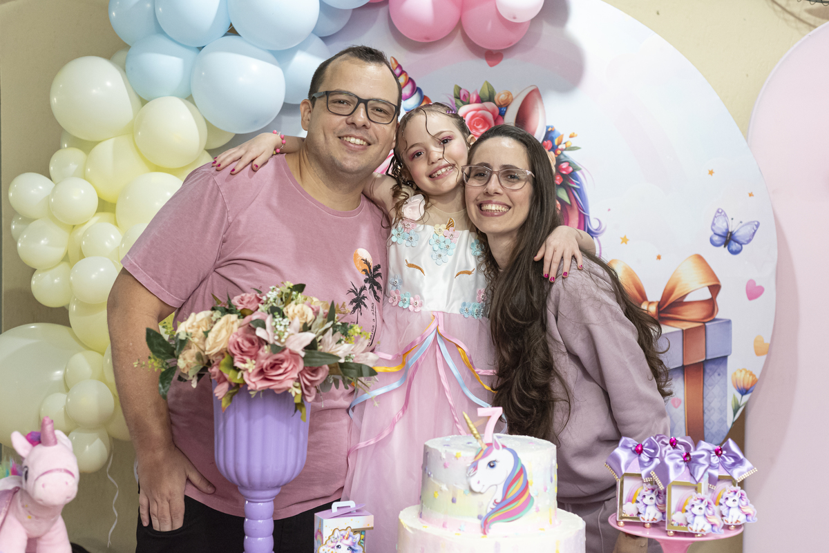 fotografa-de-festa-infantil-rj-7-anos-menina-tema-decoracao-unicornio-ilha-do-governador-jardim-guanabara