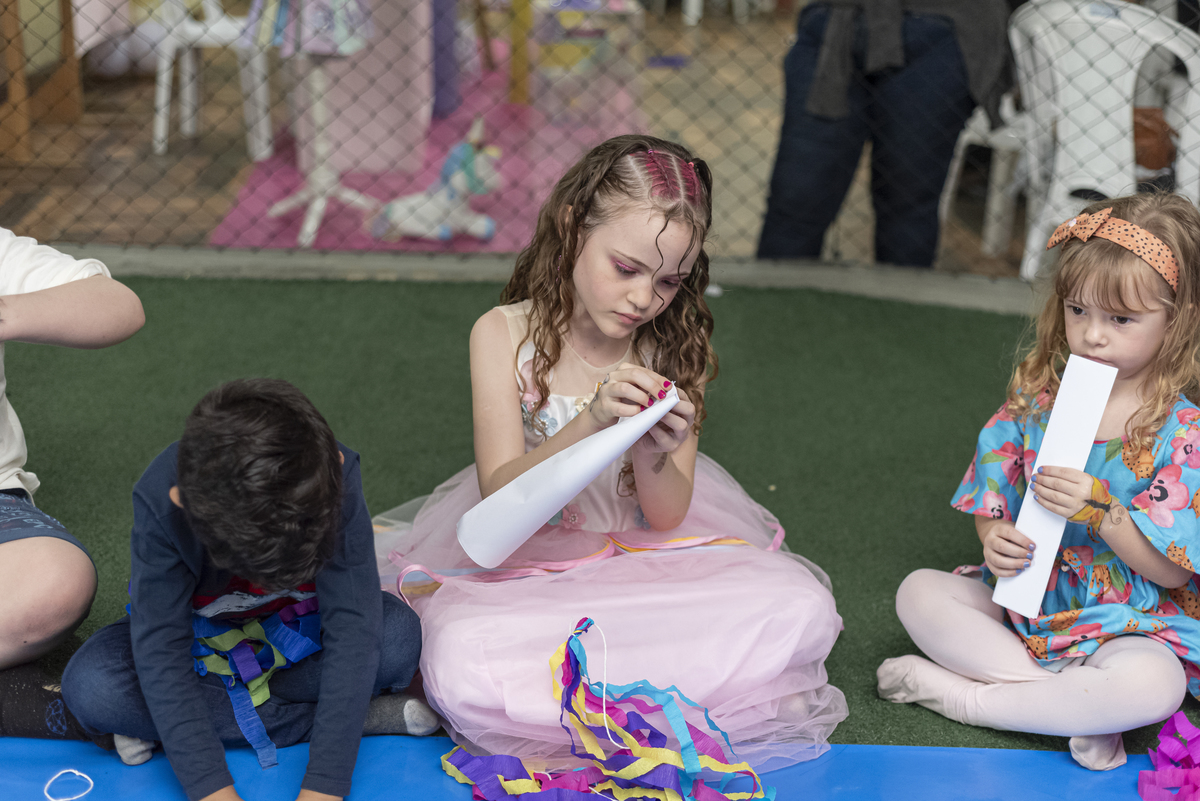 fotografa-de-festa-infantil-rj-7-anos-menina-tema-decoracao-unicornio-ilha-do-governador-jardim-guanabara
