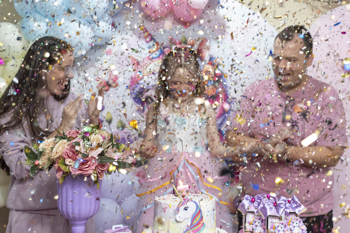 fotografa-de-festa-infantil-rj-7-anos-menina-tema-decoracao-unicornio-ilha-do-governador-jardim-guanabara