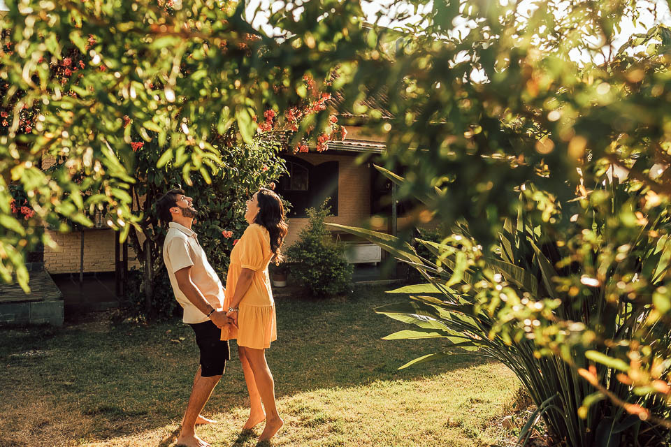 FOTOS PRE WEDDING JARDIM EM  CASA