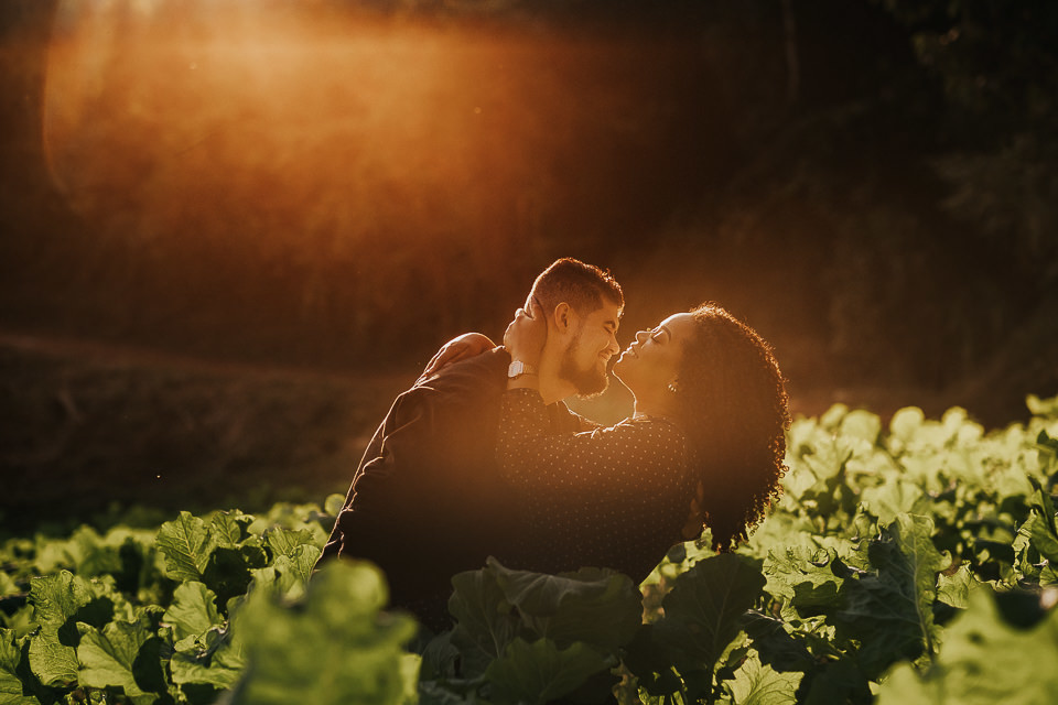 FOTOS ENSAIO PRE WEDDING PLANTAÇÃO DE COUVE - SARZEDO - IBIRITE 