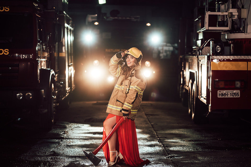 FOTOS ENSAIO PRE WEDDING BOMBEIRO NOITE 