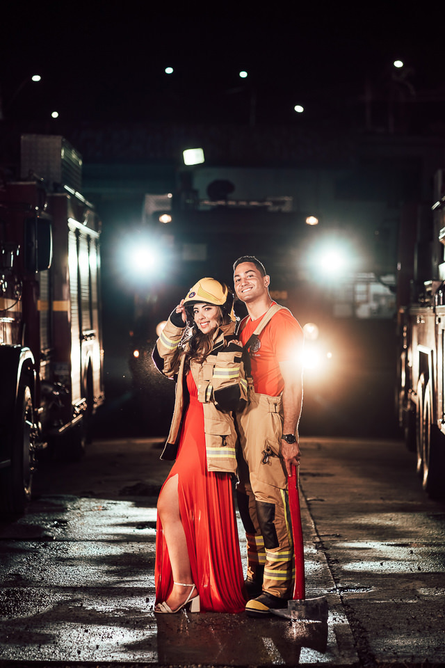 FOTOS ENSAIO PRE WEDDING BOMBEIRO NOITE 