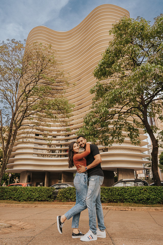 FOTOS ENSAIO PRÉ CASAMENTO PRAÇA DA LIBERDADE EM BELO HORIZONTE