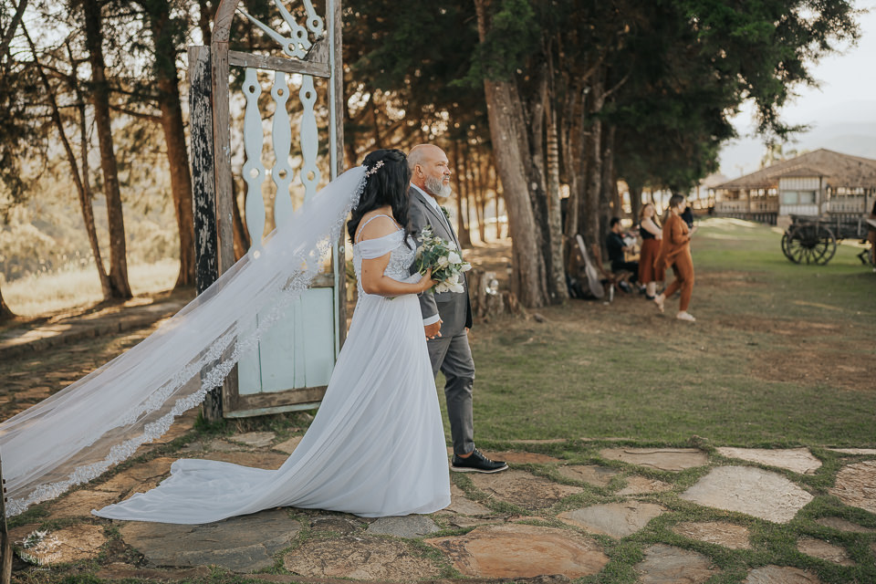 FOTOS ENTRADA DA NOIVA CASAMENTO VILA RELICARIO