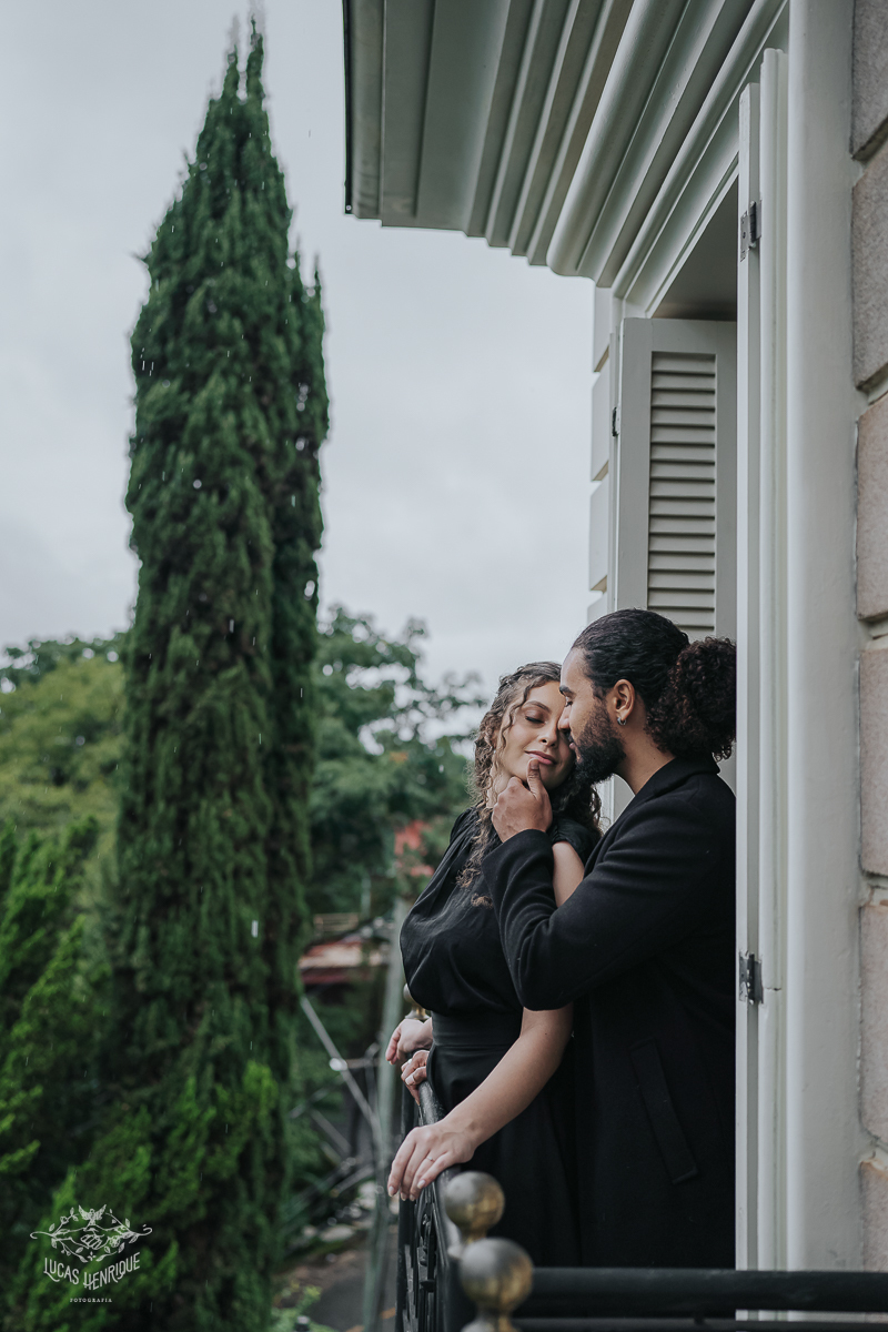FOTOS PRE WEDDING CASA CENARIUM COM CHUVA