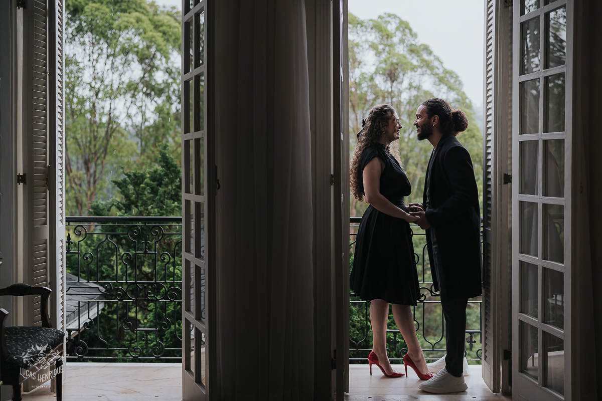 FOTOS PRE WEDDING CASA CENARIUM COM CHUVA