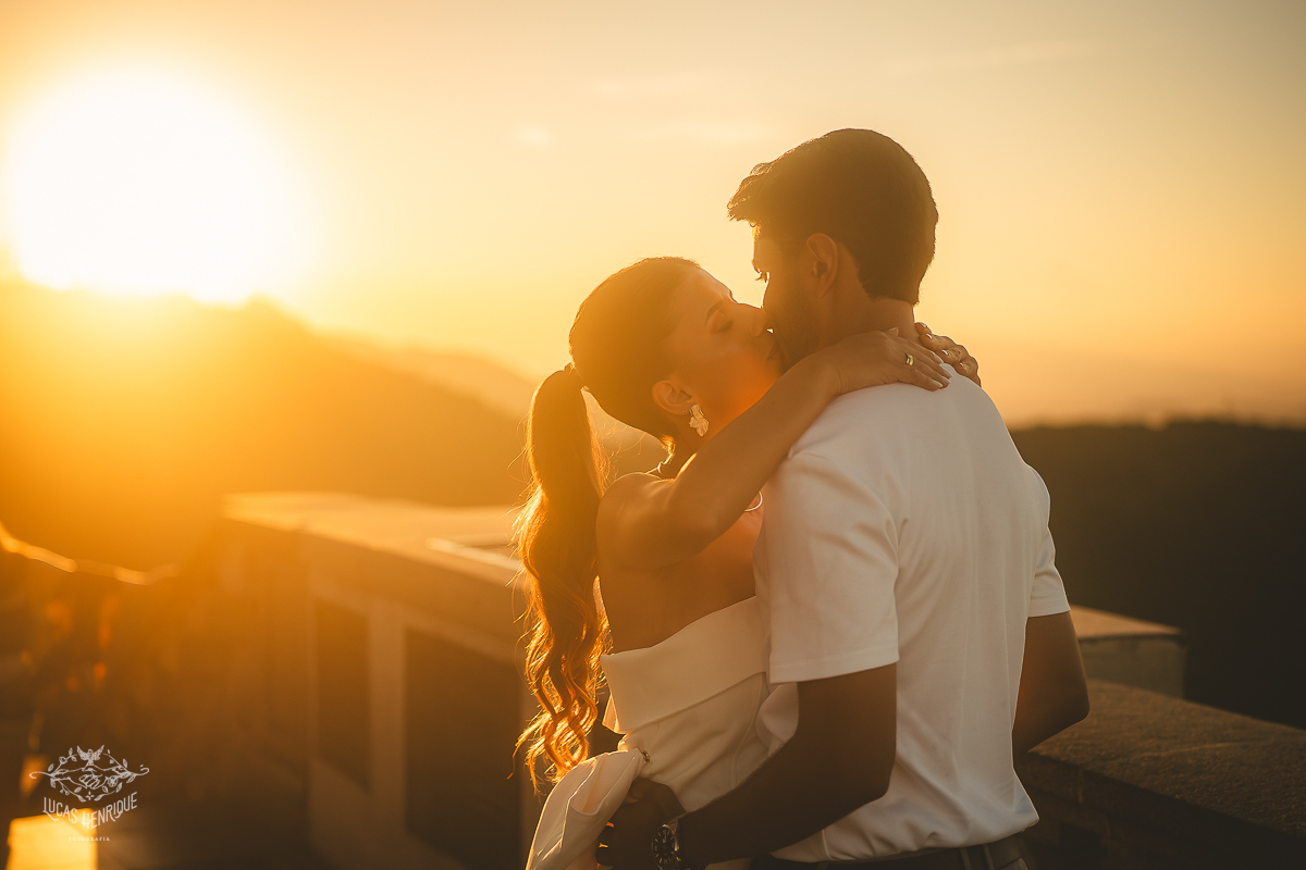 FOTOS PRE CASAMENTO CRISTO REDENTOR RJ - POR DO SOL
