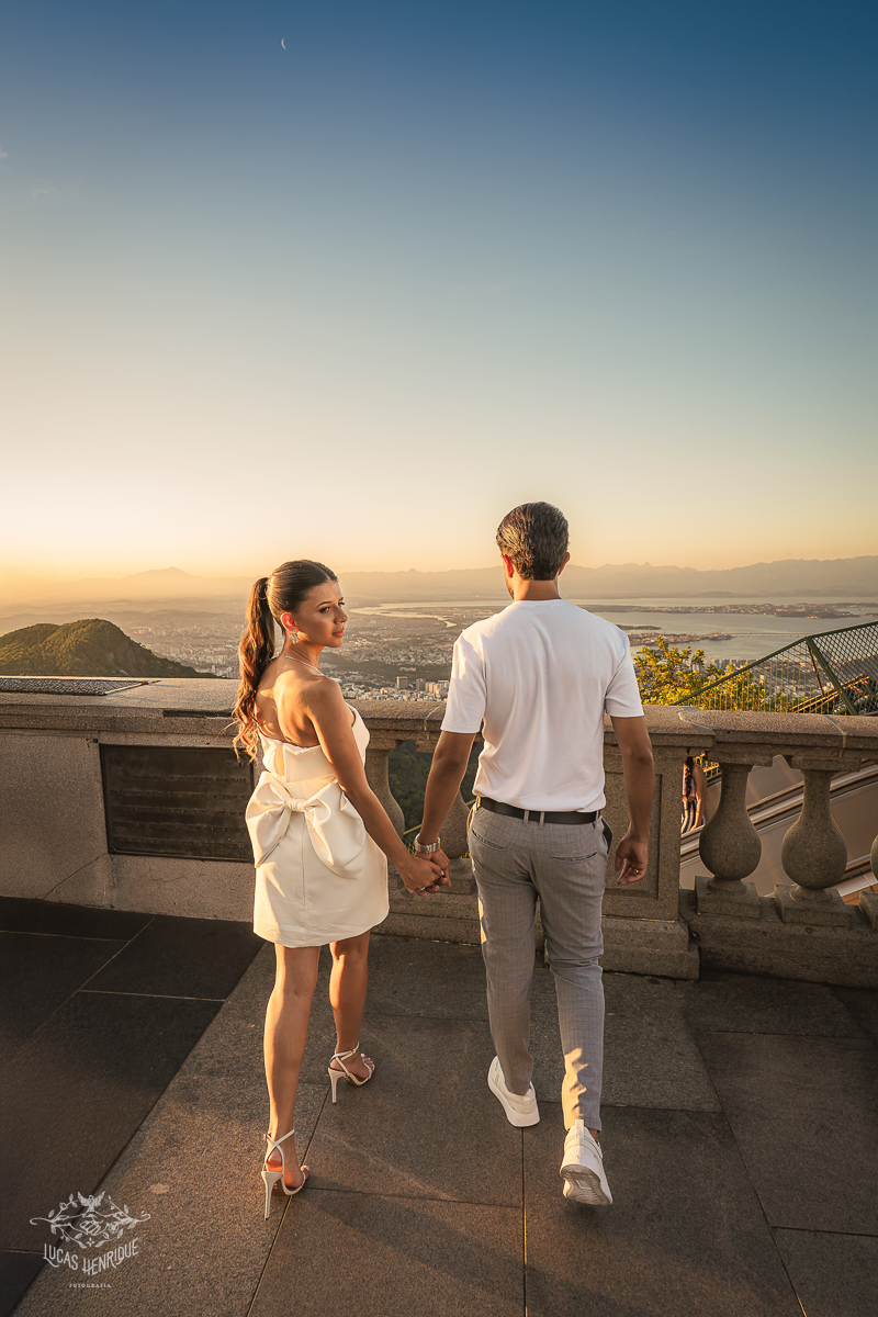 FOTOS PRE WEDDING CRISTO REDENTOR RJ - POR DO SOL