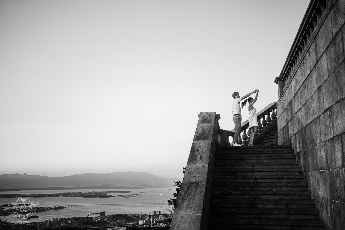 FOTOS PRE WEDDING CRISTO REDENTOR RJ - POR DO SOL