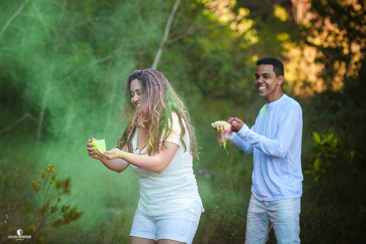 Ensaio pré wedding colorido no topo do mundo