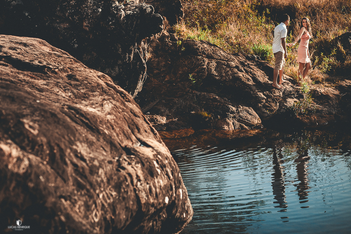 ensaio pré casamento na cachoeira dos cristais em diamantina  - MG