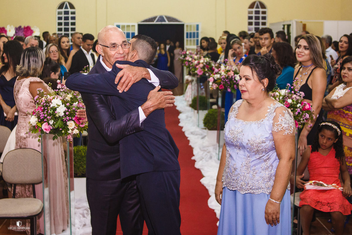 casamento Blenda e Tiago na Igreja Quadrangular de Contagem- MG