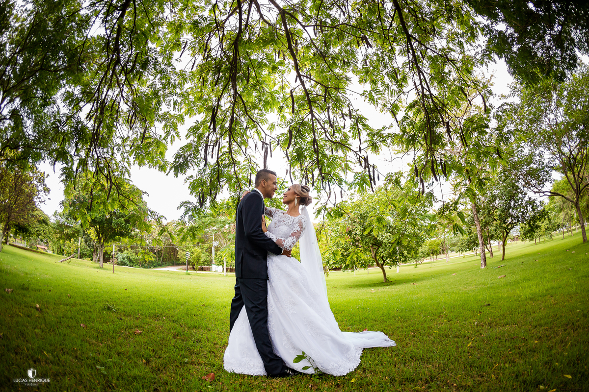 fotos de ensaio pós casamento no parque ecológico da pampulha