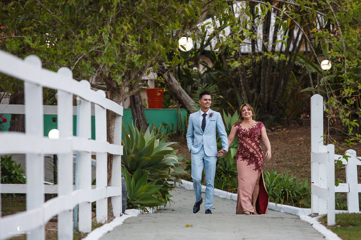 Casamento de dia em esmeraldas