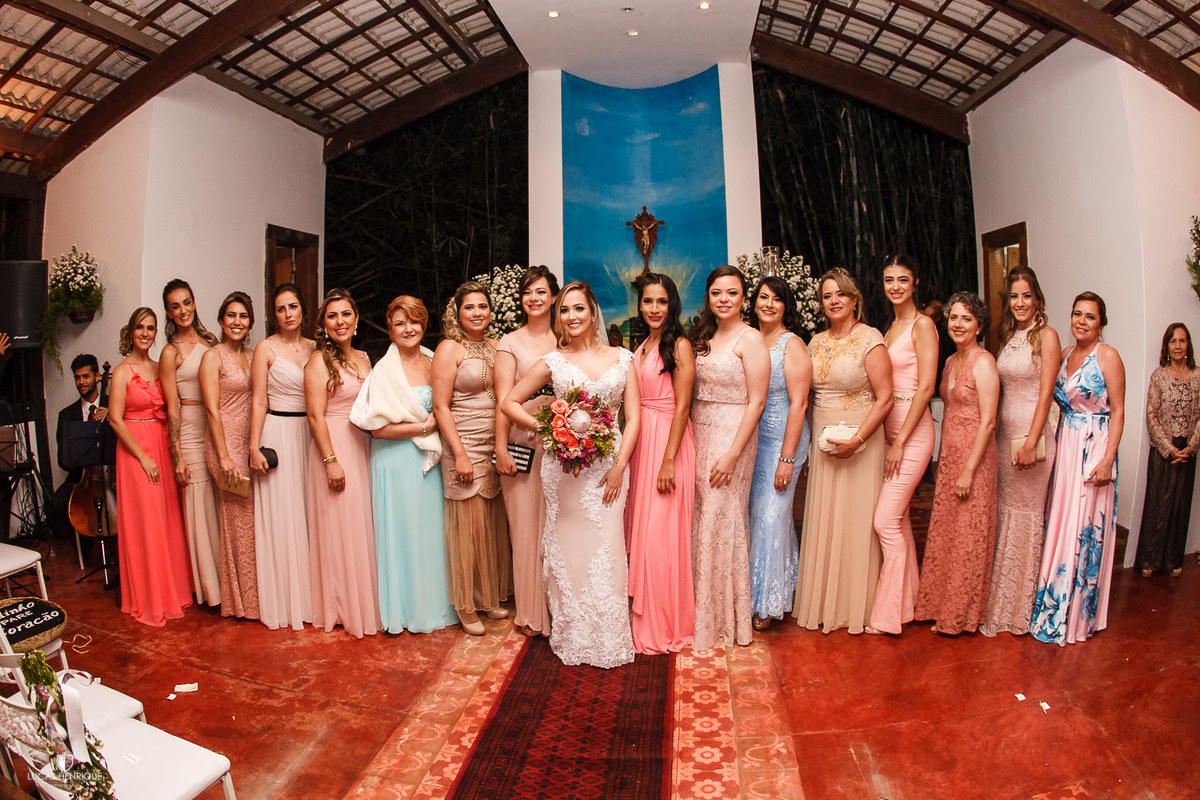 Casamento de dia em esmeraldas