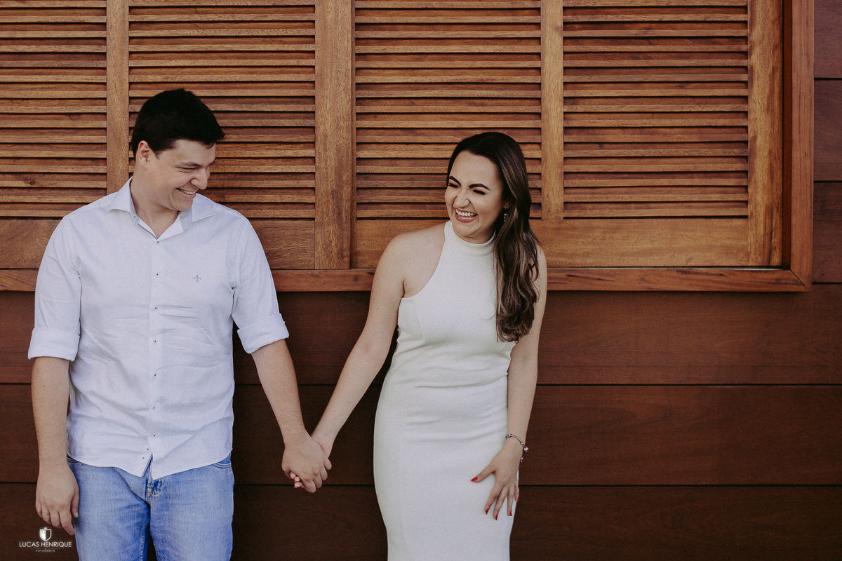 FOTOS DE CASAL COM MADEIRA