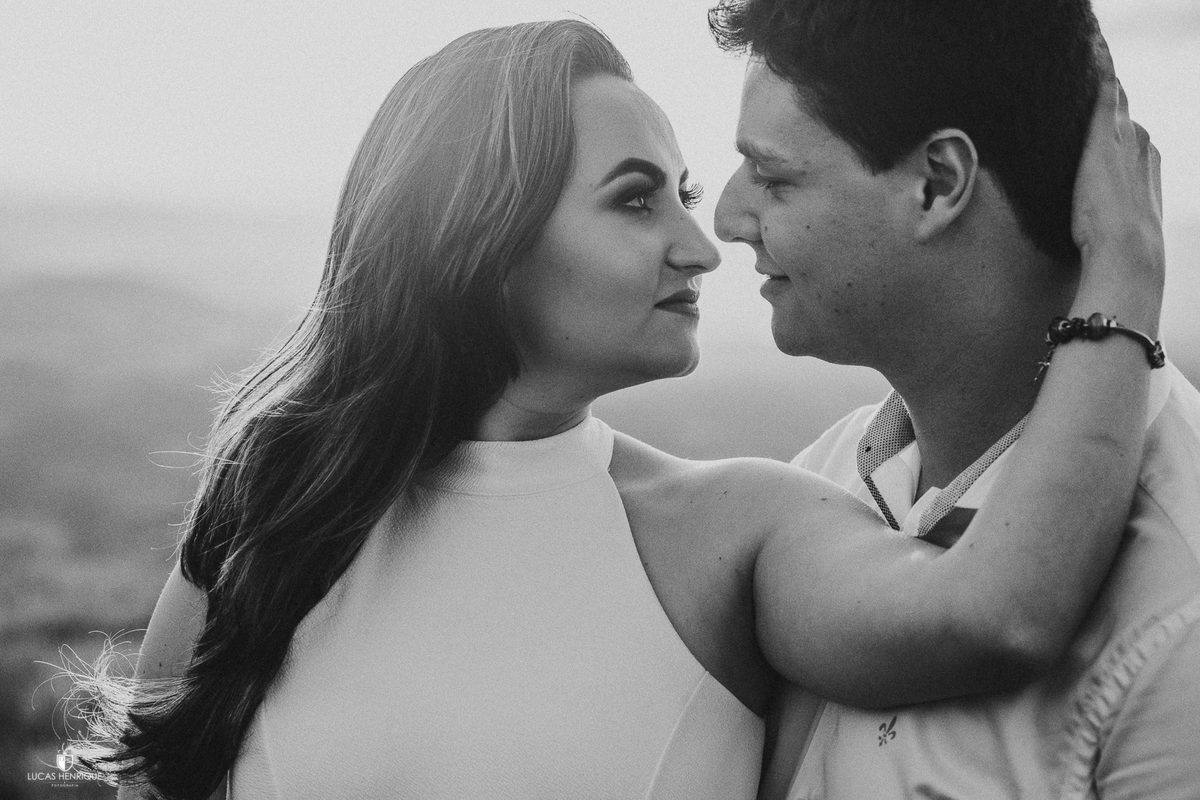 ensaio pré casamento Marília e Humberto no  topo do mundo, por do sol