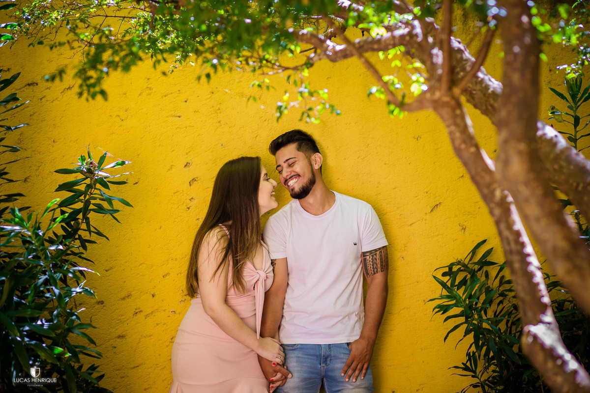 ensaio casal apaixonado em parque, ensaio casal parque Betânia belo horizonte, ensaio casal, ensaio casal belo horizonte