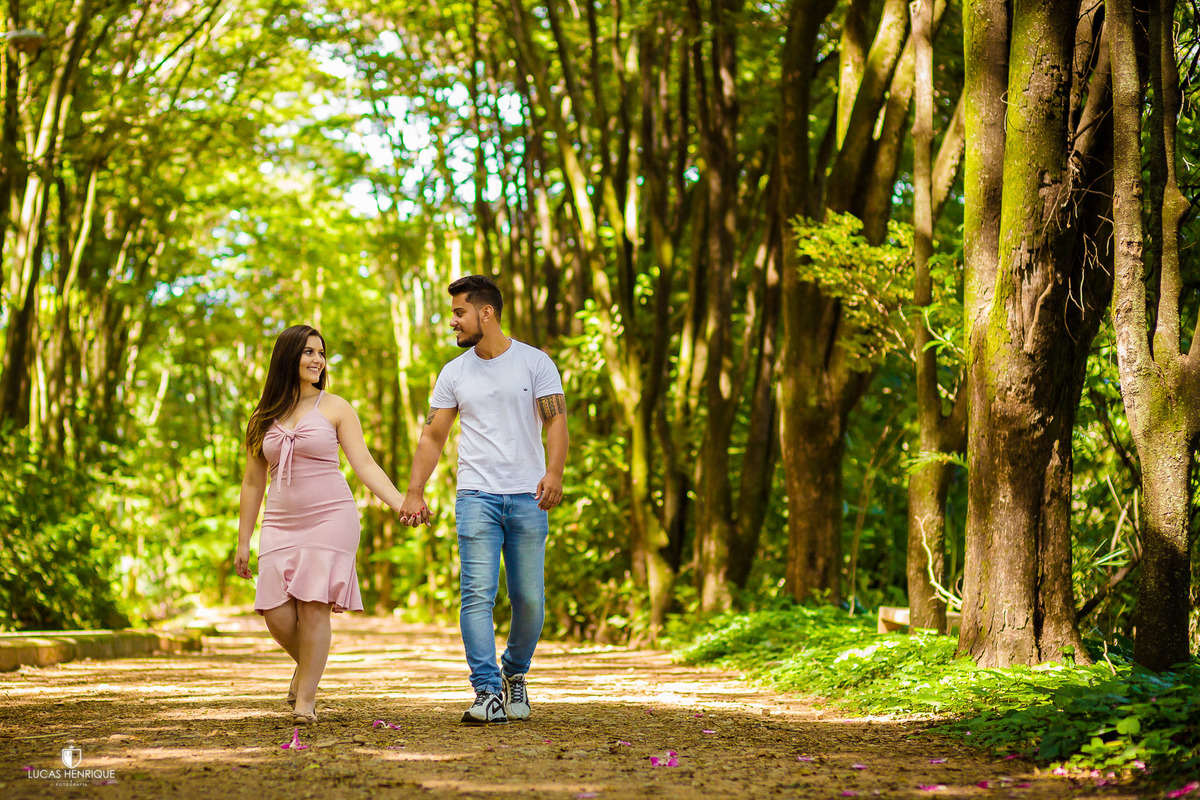 ensaio casal apaixonado em parque, ensaio casal parque Betânia belo horizonte, ensaio casal, ensaio casal belo horizonte