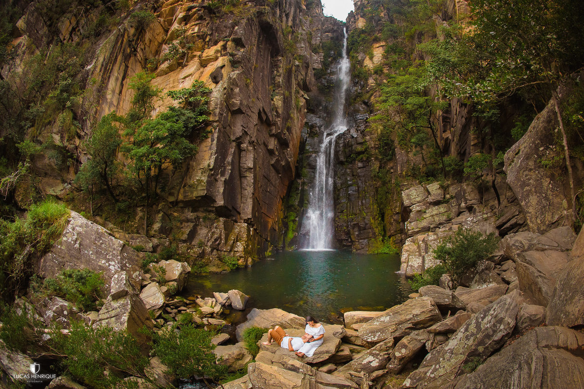 EENSAIO PRE WEEDING CACHOEIRA VEU DA NOIVA SERRA DO CIPÓ