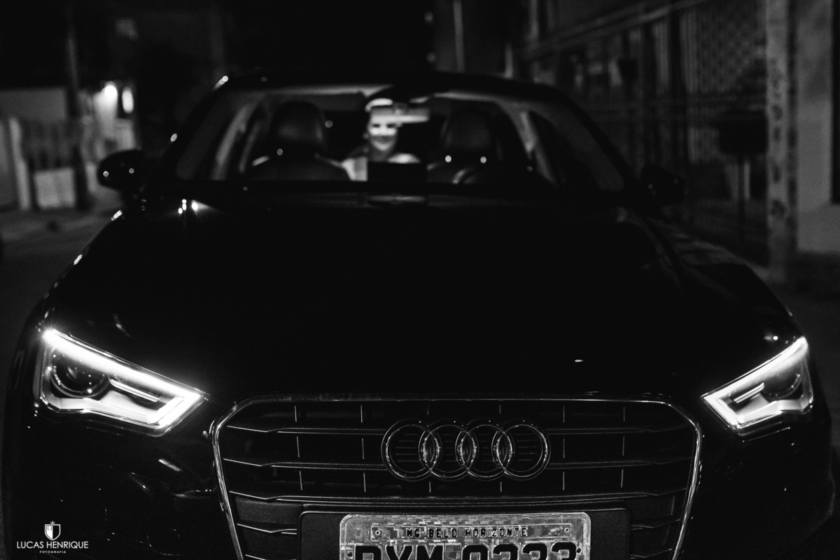 NOIVA NO CARRO
FOTOS CARRO DA NOIVA
CARRO DA NOIVA
CARRO DE LUXO PARA NOIVA
NOIVA ENTRANDO DE AUDIO
