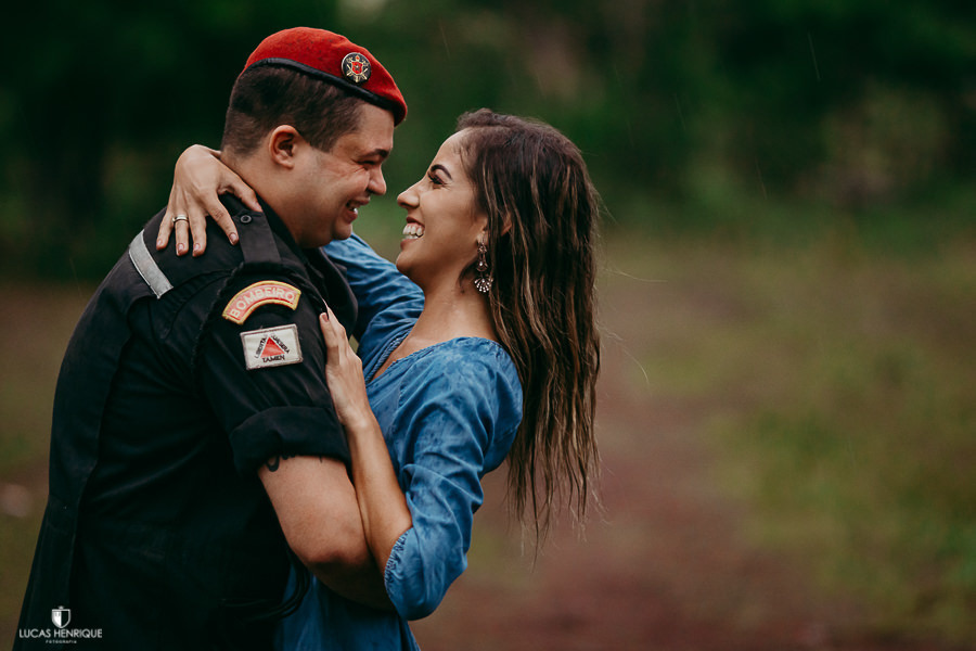 ENSAIO PRE WEDDING NA CHUVA DE BOMBEIRO