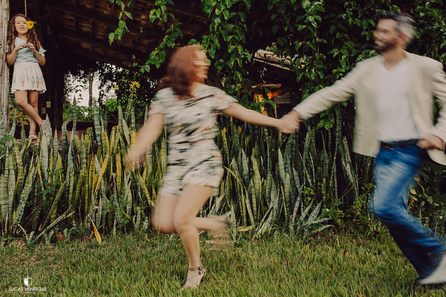 ENSAIO FAMILIA PAI, MÃE E FILHA