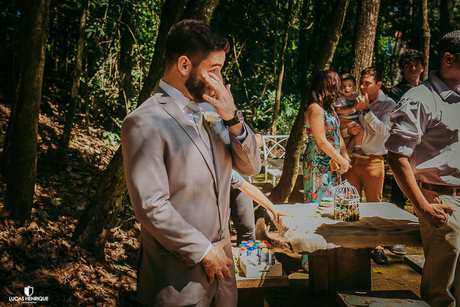 NOIVO CHORANDO AO VER A NOIVA PELA PRIMEIRA VEZ NO CASAMENTO