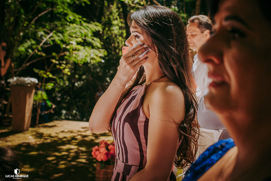 IRMÃ DA NOIVA CHORANDO NO CASAMENTO