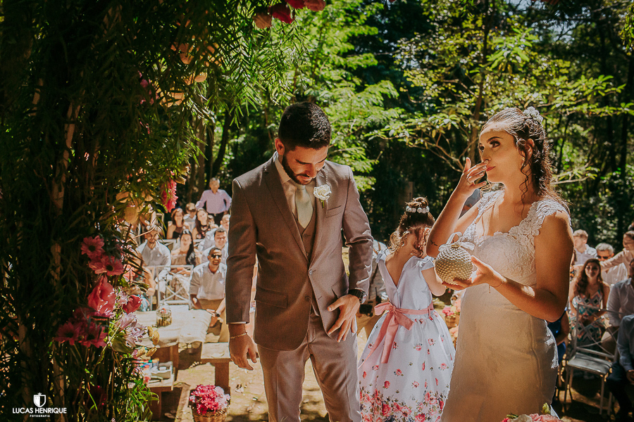 NOIVA CHORANDO AO RECEBER AS ALIANÇAS