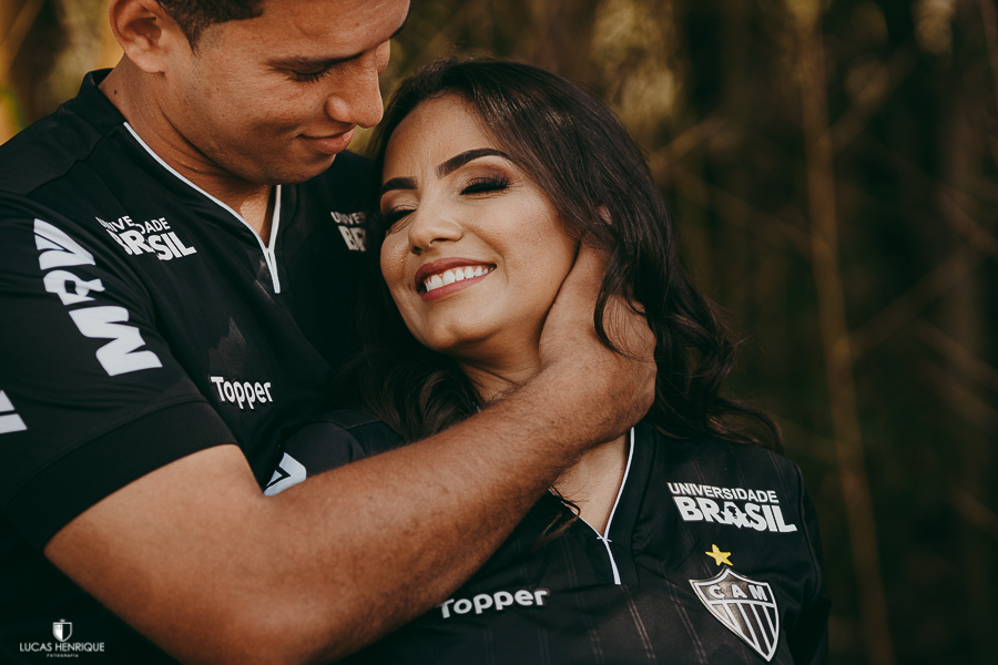 ENSAIO PRE CASAMENTO COM CAMISA DO GALO