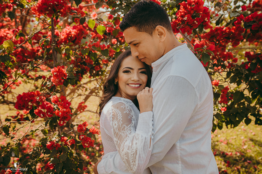 FOTOS DE CASAL NO ESPAÇO BODOCÓ EM BETIM/MG