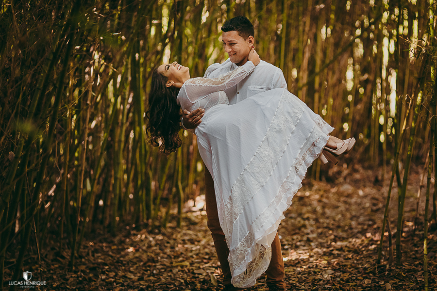 FOTOS DO NOIVO CARREGANDO A NOIVA NO COLO