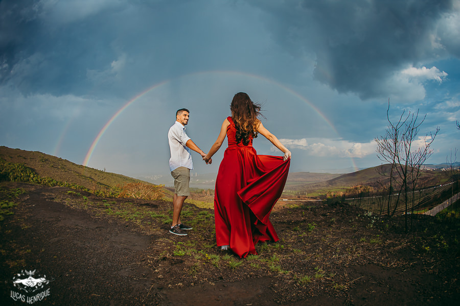 ENSAIO PRE CASAMENTO COM ARCO-IRIS