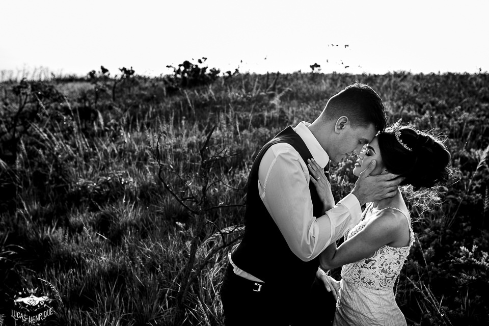 ENSAIO DE FOTOS COM VESTIDO DE NOIVA