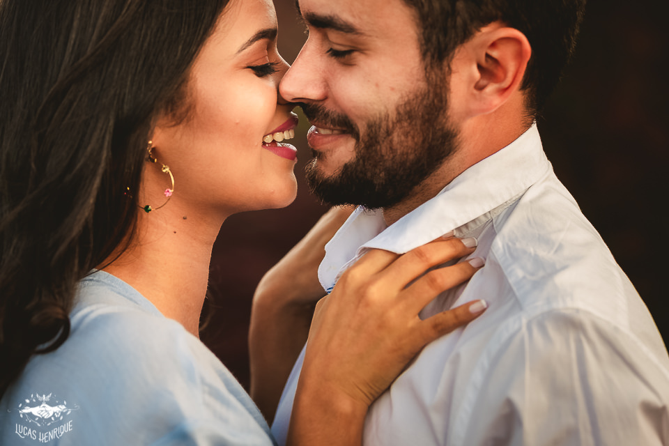 ENSAIO DE FOTOS PRE WEDDING NO TODO DO MUNDO COM FLORES