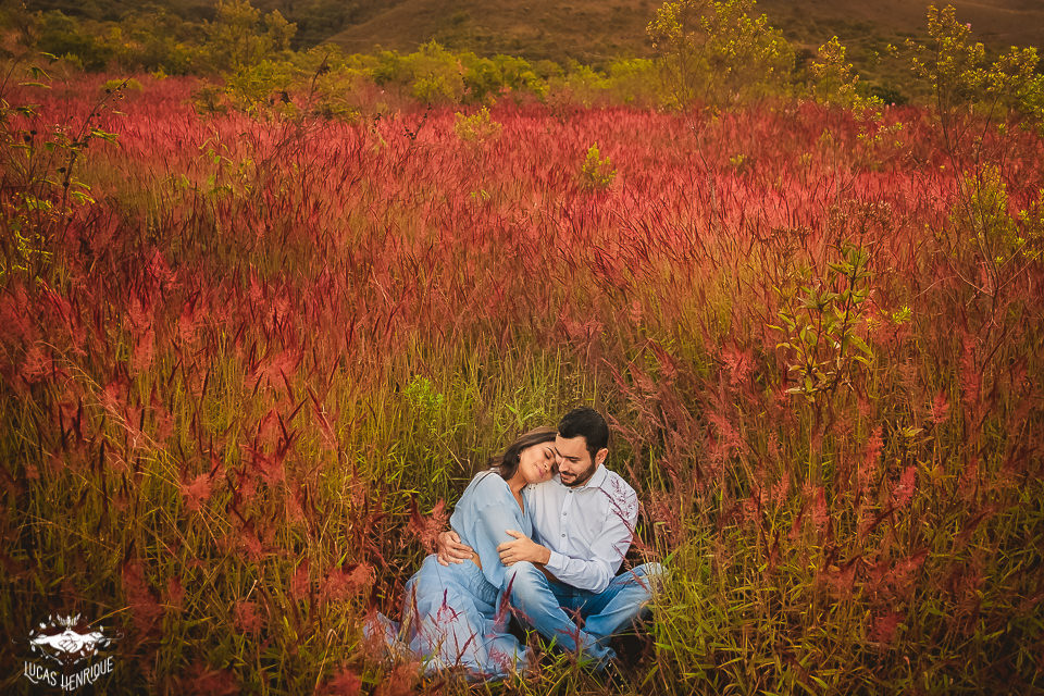 FOTOS DE CASAL NO CAMPO COM FLORES
