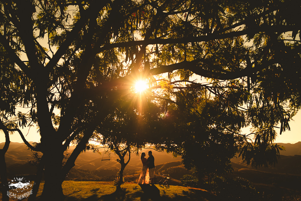 ENSAIO PRÉ CASAMENTO NA SERRA- MAR DE MORROS EM NOVA LIMA